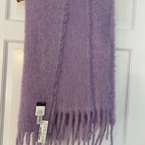 I.Crew scarf made in Italy NWT